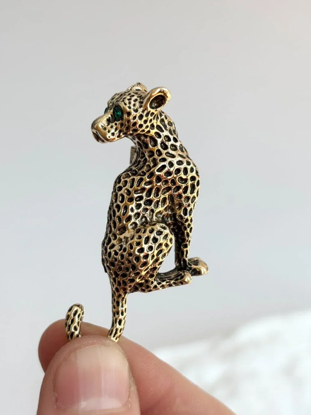 Jaguar Cheetah Big Cat Gold Toned Textured 3D Vintage Inspired Brooch Pin